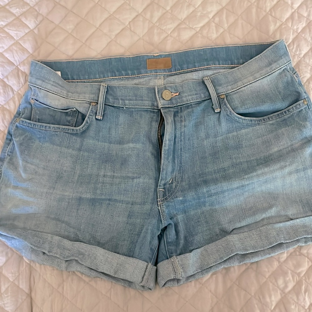 Mother denim shorts in Drop out